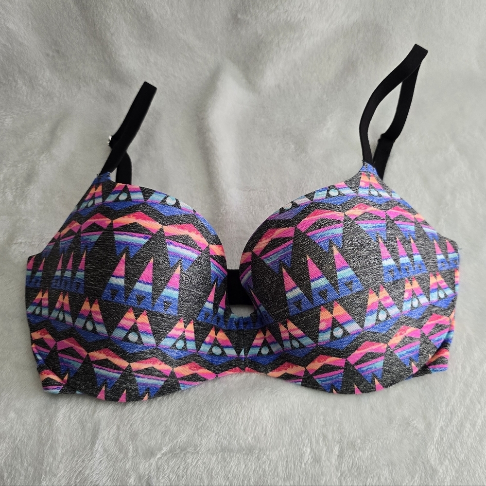 VS PINK Light Lift Bra geometric Aztec Print, 32DD